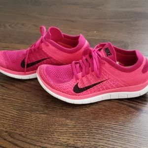 Hot Pink Nike Free 4.0 FlyKnit
